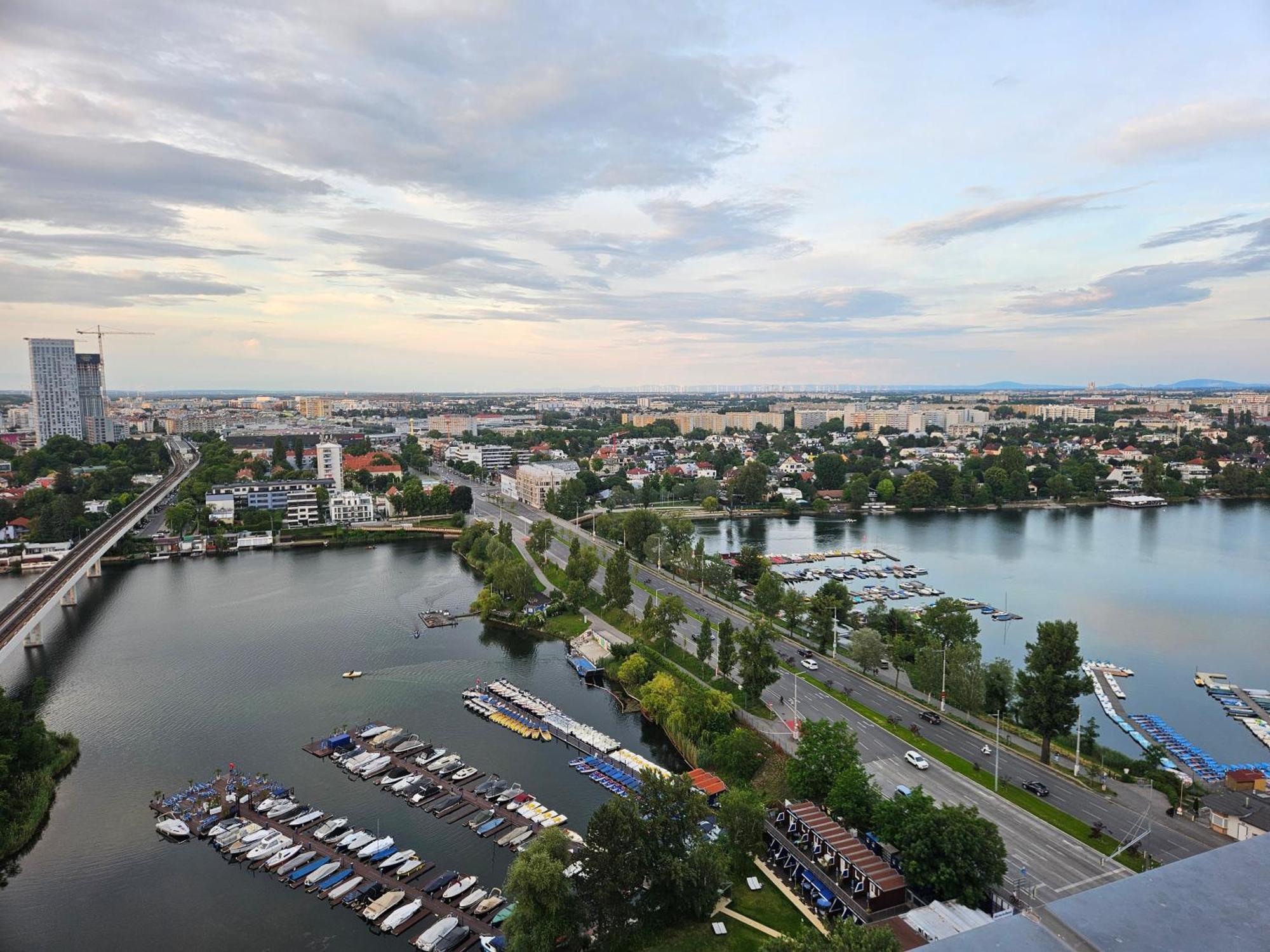 Yuki'S Place - Un-Vic, Danube Beach And Subway Near To Downtown Wina Bagian luar foto